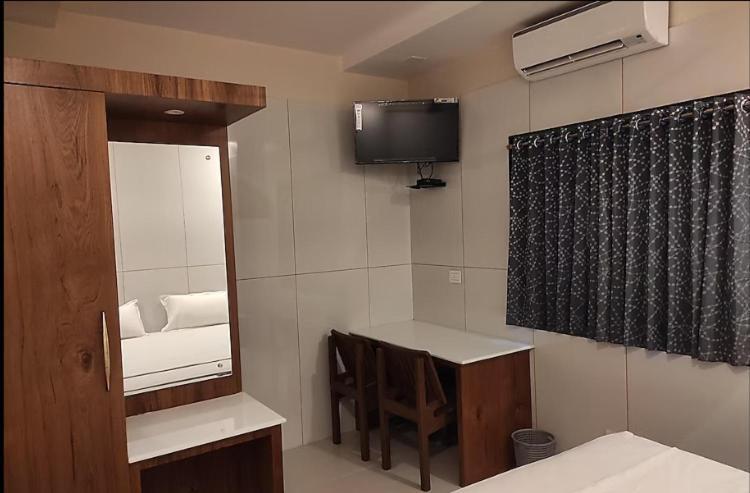 Appartamento Quilon Residency Kollam Esterno foto